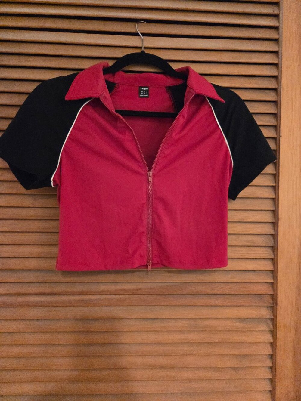 cropped zip up